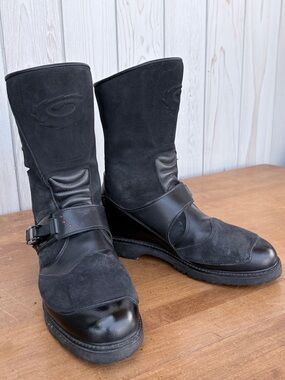 SiDi Black Mid-Calf Riding Boots with Adjustable Strap